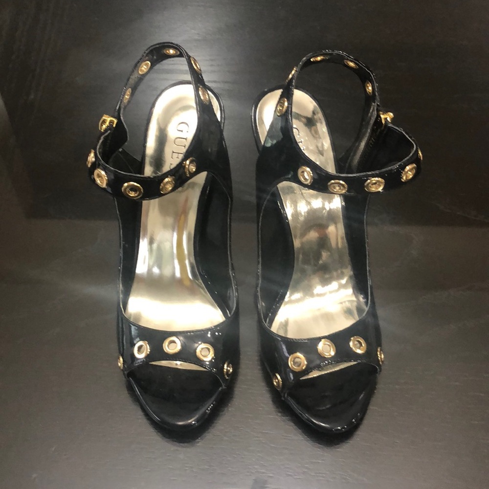 Guess sandals